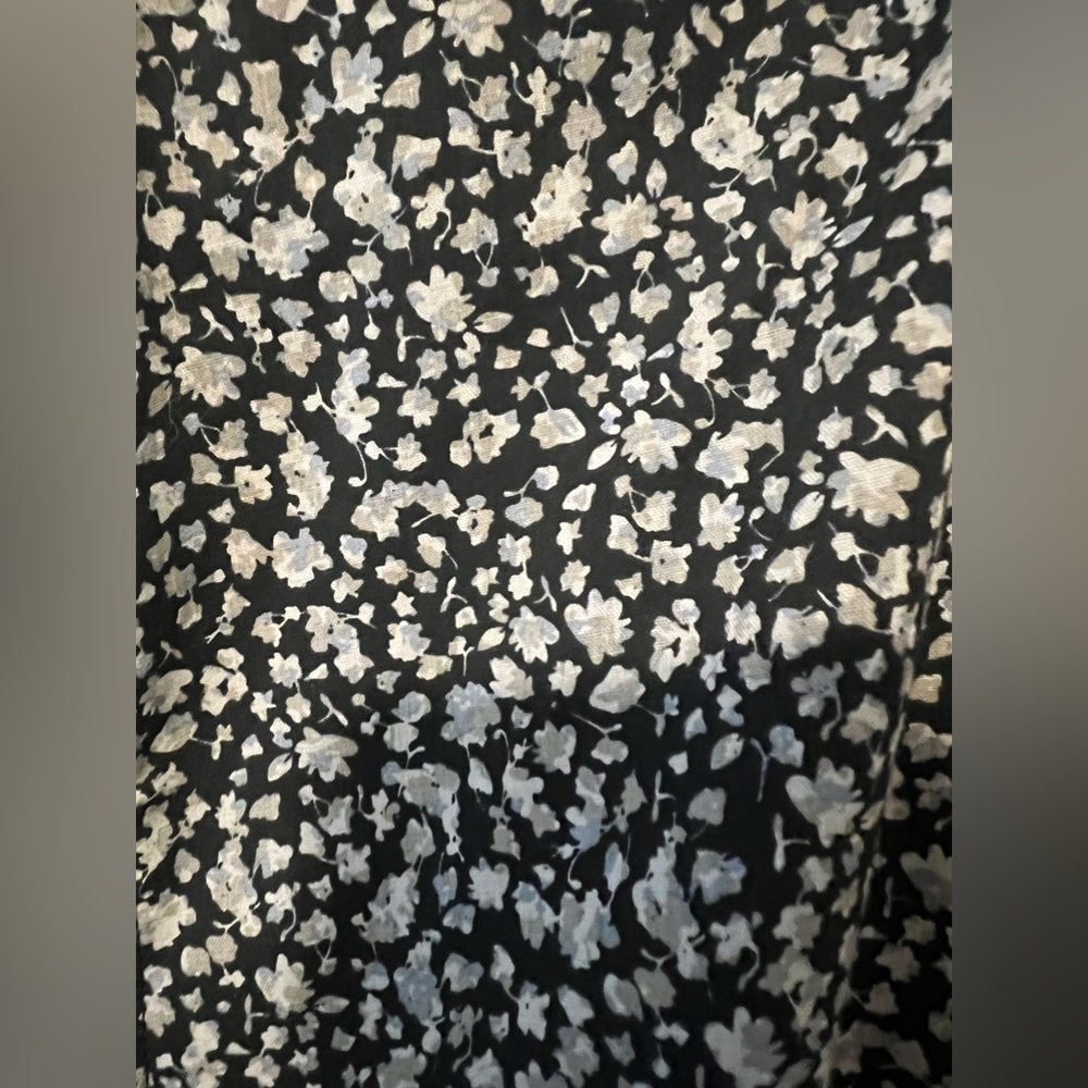 Floral pattern - Picture 3 of 3